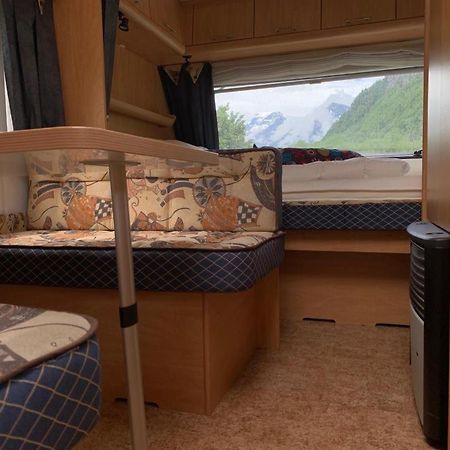 Revier Caravan-Ig Und Cool Hatzingen Eksteriør billede